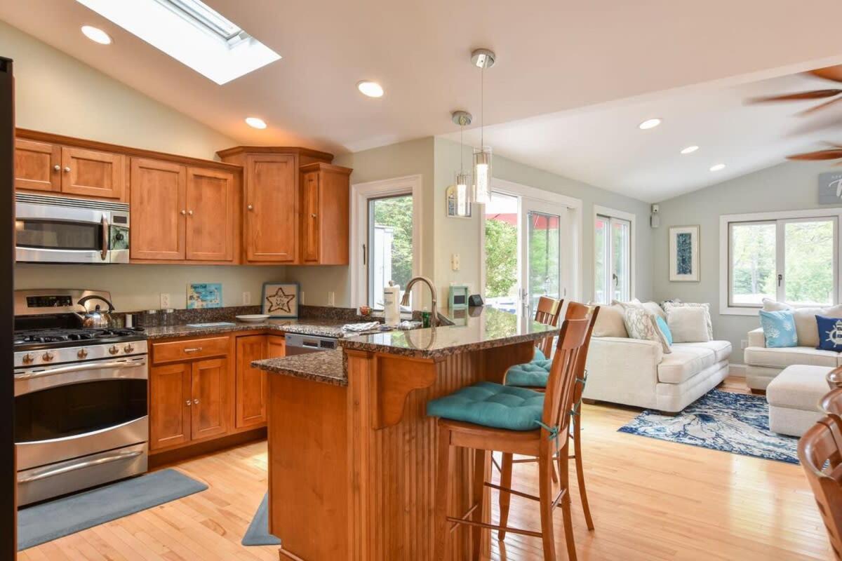 Walk To Bass River Beach Game Room! Yarmouth Port Exterior foto